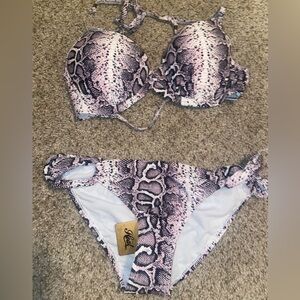 NWT Wild Animal Print-Snakeskin Bikini Swimsuit Top & Bottom (2for1), New